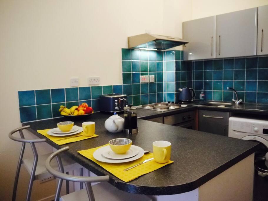 Fabulous Location, One Bedroom West End Flat, Just Off Byres Rd, Close To Sec & Hydro Глазго Экстерьер фото